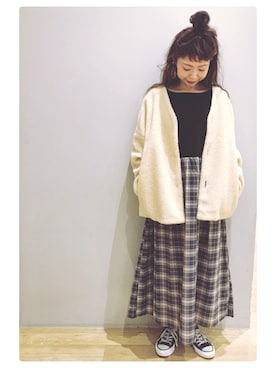 「earth music&ecology（アースミュージックアンドエコロジー）のアイテム（ダウンジャケット/コート）」を使った、tomopuuさん（レディース・152cm）の秋コーディネート