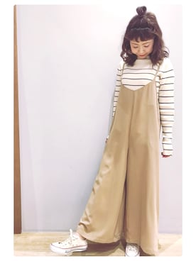 「earth music&ecology（アースミュージックアンドエコロジー）のアイテム（サロペット/オーバーオール）」を使った、tomopuuさん（レディース・152cm）の冬コーディネート