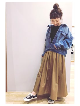 「earth music&ecology（アースミュージックアンドエコロジー）のアイテム（デニムジャケット）」を使った、tomopuuさん（レディース・152cm）の冬コーディネート