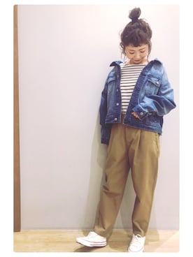 「earth music&ecology（アースミュージックアンドエコロジー）のアイテム（デニムジャケット）」を使った、tomopuuさん（レディース・152cm）の春コーディネート