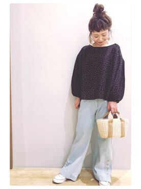 「earth music&ecology（アースミュージックアンドエコロジー）のサイドボタンパンツ 〇（デニムパンツ）」を使った、tomopuuさん（レディース・152cm）の春コーディネート