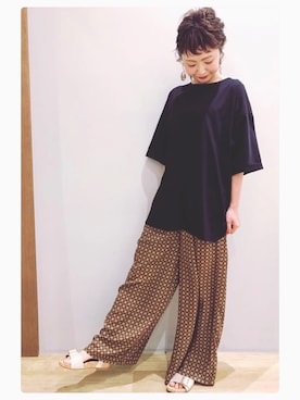 「earth music&ecology（アースミュージックアンドエコロジー）のアイテム（チュニック）」を使った、tomopuuさん（レディース・152cm）の春コーディネート