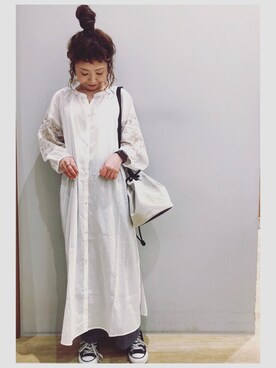「earth music&ecology（アースミュージックアンドエコロジー）のエンブロイダリー刺繍ワンピース ＊（ワンピース）」を使った、tomopuuさん（レディース・152cm）の春コーディネート