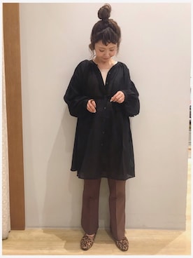 「earth music&ecology（アースミュージックアンドエコロジー）のセンタープレスフレアパンツ ＊（その他パンツ）」を使った、tomopuuさん（レディース・152cm）の秋コーディネート
