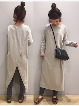 「earth music&ecology（アースミュージックアンドエコロジー）のかるいかばん×earth ショルダーバッグ ＊（ショルダーバッグ）」を使った、tomopuuさん（レディース・152cm）の秋コーディネート