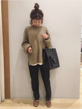 「earth music&ecology（アースミュージックアンドエコロジー）のハイウエストテーパードパンツ ＊（その他パンツ）」を使った、tomopuuさん（レディース・152cm）の秋コーディネート