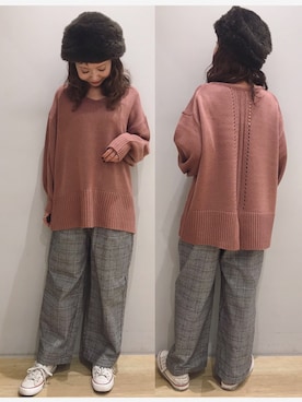 「earth music&ecology（アースミュージックアンドエコロジー）のアイレットニットプルオーバー　＊（ニット/セーター）」を使った、tomopuuさん（レディース・152cm）の冬コーディネート