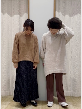 「earth music&ecology（アースミュージックアンドエコロジー）のセンタープレスフレアパンツ ＊（その他パンツ）」を使った、tomopuuさん（レディース・152cm）の冬コーディネート