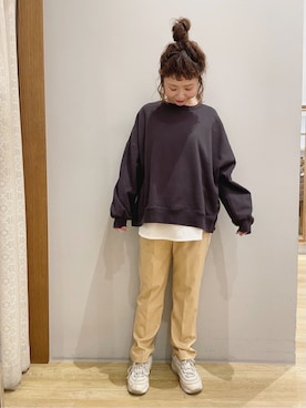 「earth music&ecology（アースミュージックアンドエコロジー）のアイテム（スウェット）」を使った、tomopuuさん（レディース・152cm）の春コーディネート