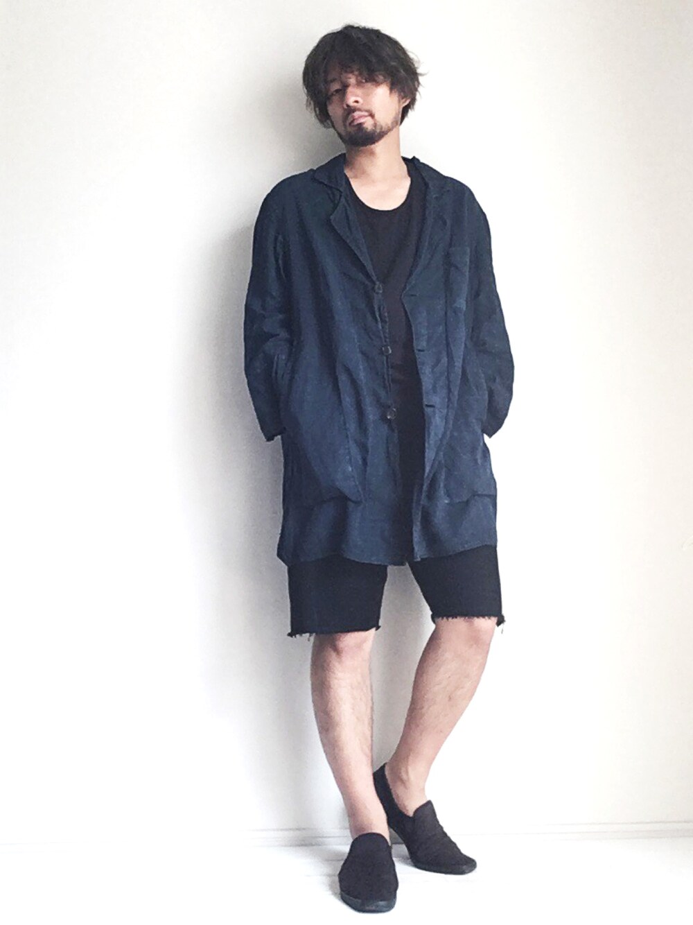 「夏のワントーンコーデ、vintage、VINTAGE、used、used mix、古着、古着MIX、ジャケット、リネンジャケット、おしゃれさんと繋がりたい」｜「VINTAGEのアイテム（ジャケット/アウター、ブラック系）」を使った、ましゃしさん（メンズ・174cm）の夏コーディネートの1枚目の写真
