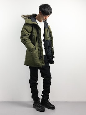 「Levi's（リーバイス）のアイテム（ダウンジャケット/コート）」を使った、RENさん（メンズ・176cm）の冬コーディネート