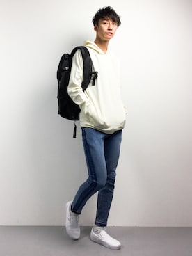 「SHIPS JET BLUE（シップスジェットブルー）のアイテム（バッグ）」を使った、RENさん（メンズ・176cm）の春コーディネート