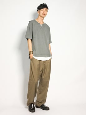 ピグメントキーネックtシャツを使った人気ファッションコーディネート Wear