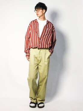 「kutir（クティール）のアイテム（チノパンツ）」を使った、RENさん（メンズ・176cm）の春コーディネート