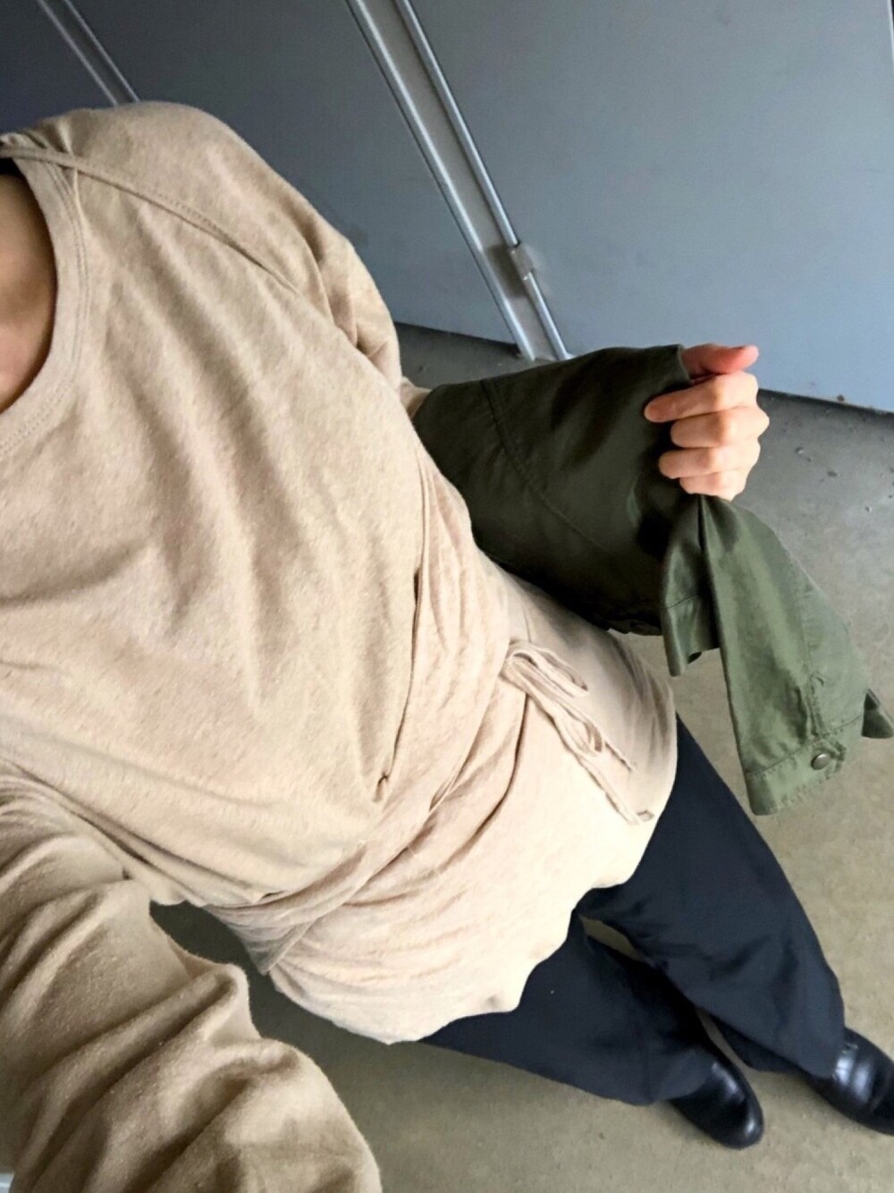 「休日スタイル、ゆるコーデ、秋のコーデ、ロンT、パンツスタイル、UNIQLO、ユニクロ、プチプラ、フリークスストア、高身長女子」｜「FREAK'S STOREのヘンプシアーレイヤードロンT（Tシャツ/カットソー、ベージュ系）」を使った、mokashidamoさん（レディース・169cm）の秋コーディネートの1枚目の写真