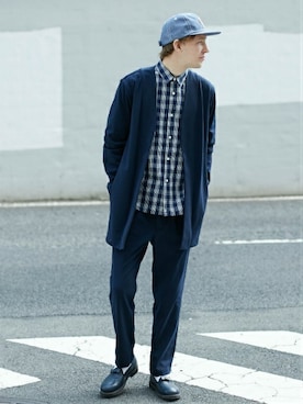 「アイテム（ローファー、ブルー系）」を使った、L&HARMONYさん（メンズ・180cm）の春コーディネート