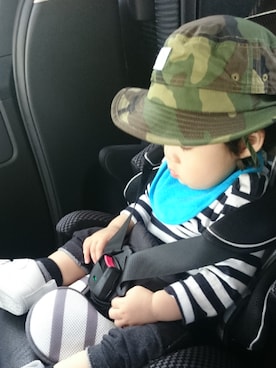 「northface（ノースフェイス）のアイテム（帽子）」を使った、pugさん（キッズ・70cm）の春コーディネート