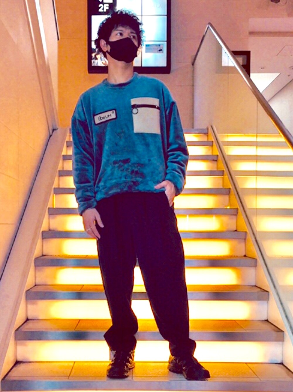 「スラックス、カジュアル、LIBERUM、ATTACHMENT、SALOMON、ootd、シンプル、いいね、save、フォローお願いします🤑」｜「liberumのリベルム(LIBERUM)エコファースウェット（Tシャツ/カットソー、グレー系）」を使った、POWERさん（メンズ・172cm）の秋コーディネートの1枚目の写真