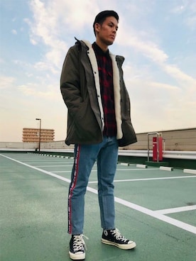 「501(R)T（ゴーマルイチティー）のアイテム」を使った、リーバイス STAFF MENさん（メンズ・184cm）の秋コーディネート