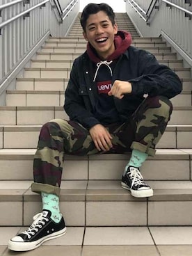 「Levi's（リーバイス）のアイテム（カーゴパンツ）」を使った、リーバイス STAFF MENさん（メンズ・170cm）の秋コーディネート