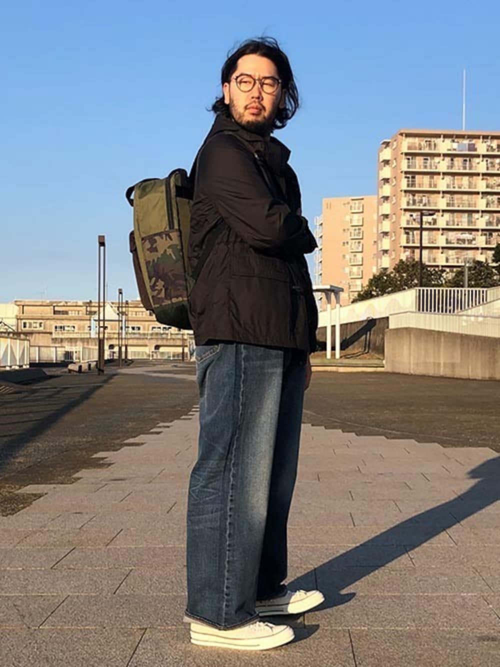 「マウンテンパーカー、リーバイス、冬コーデ、オーバーサイズ、Levi's」｜「Levi'sのANGELICA 3-IN-1 パーカー METEORITE（マウンテンパーカー、ブラック系）」を使った、リーバイス STAFF MENさん（メンズ・174cm）の冬コーディネートの1枚目の写真
