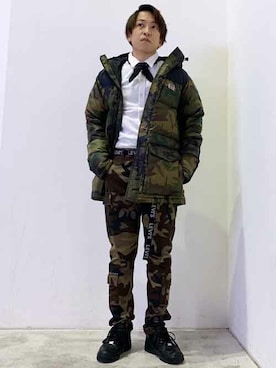 「Levi's（リーバイス）のアイテム（ダウンジャケット/コート）」を使った、リーバイス STAFF MENさん（メンズ・167cm）の冬コーディネート