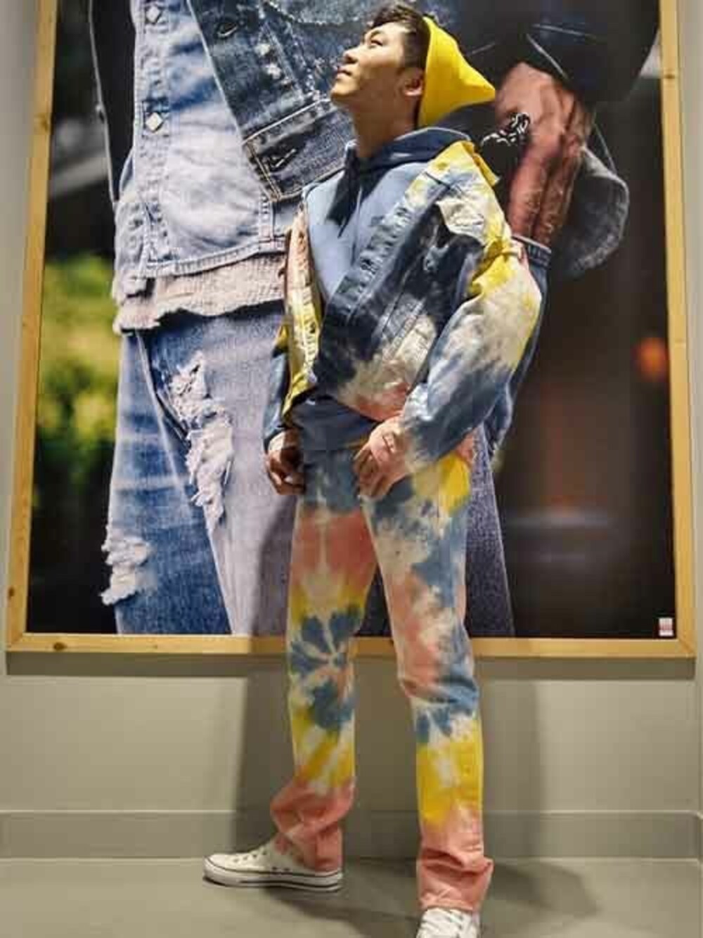 「リーバイス、Levi's、インパクト、ダイダイ柄」｜「Levi'sのビンテージフィットデニムジャケット V HAIGHT SURFER（デニムジャケット、その他）」を使った、リーバイス STAFF MENさん（メンズ・180cm）の春コーディネートの1枚目の写真