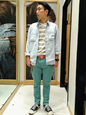 「Levi's（リーバイス）のアイテム（帽子）」を使った、リーバイス STAFF MENさん（メンズ・178cm）の春コーディネート