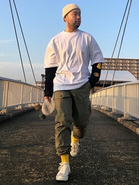 「Levi's（リーバイス）のアイテム（カーゴパンツ）」を使った、リーバイス STAFF MENさん（メンズ・174cm）の春コーディネート