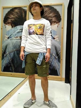 「Levi's（リーバイス）のアイテム（カーゴパンツ）」を使った、リーバイス STAFF MENさん（メンズ・172cm）の夏コーディネート