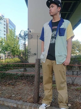 「新作」｜「アイテム（チノパンツ）」を使った、リーバイス STAFF MENさん（メンズ・174cm）の夏コーディネート