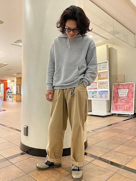 「Levi's（リーバイス）のアイテム（パーカー）」を使った、リーバイス STAFF MENさん（メンズ・170cm）の秋コーディネート