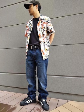 「Levi's RED（リーバイスレッド）のアイテム」を使った、リーバイス STAFF MENさん（メンズ・172cm）の春コーディネート