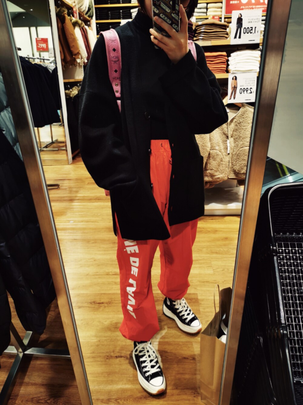「日本」｜「UNIQLOのアイテム（アンサンブル、ブラック系）」を使った、Aliceさん（レディース・158cm）の秋コーディネートの1枚目の写真