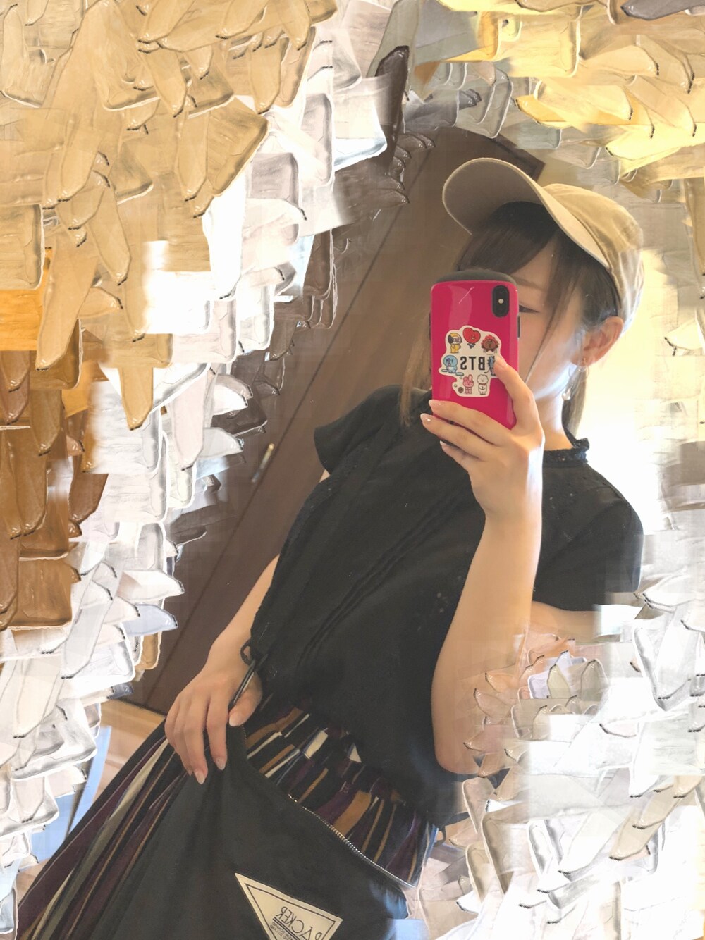 「カジュアル、プチプラコーデ、休日コーデ、楽チンコーデ、暑い、サンダル、ロングスカート」｜「indexの【洗える】プリーツ×レースブラウス（シャツ/ブラウス、ブラック系）」を使った、ponzuさん（レディース・154cm）の夏コーディネートの1枚目の写真