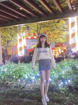 「5（ファイブ）のアイテム（スカート）」を使った、岑伃さん（レディース・166cm）の冬コーディネート