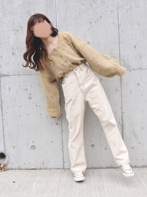 秋服の準備で迷ったら 大人可愛いメリハリのあるマスタードカラーで秋の定番コーデ 大人の女性向けファッションメディア Casual