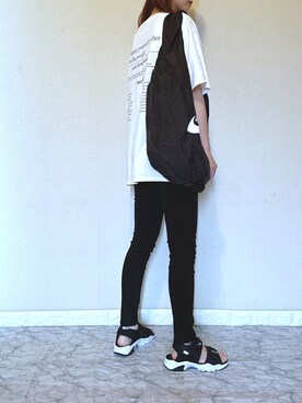 「GRL（グレイル）のストレッチスキニーパンツ（その他パンツ）」を使った、ＭAＲＩＮさん（レディース・165cm）の春コーディネート