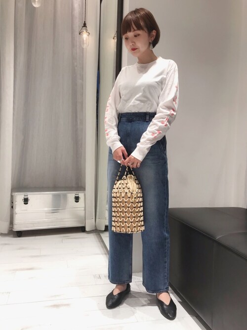Mari Loveless Sunny Side Floorグランフロント大阪店 Red Cardのデニムパンツを使ったコーディネート Wear