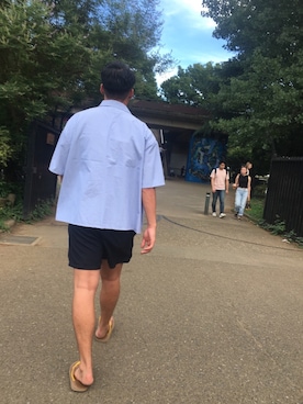 「usedのアイテム（シャツ/ブラウス、ブルー系）」を使った、坊さん（メンズ）の夏コーディネート