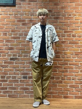 「アイテム（チノパンツ、ゴールド系）」を使った、せいやさん（メンズ・173cm）の夏コーディネート