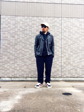 「スウェットパーカー」｜「アイテム（ライダースジャケット）」を使った、Hiroki Matsudaさん（メンズ・166cm）の冬コーディネート