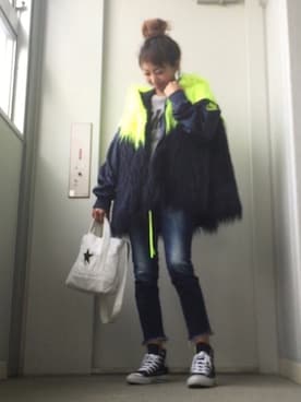 「Ungrid（アングリッド）のインディゴフレイドヘムストスリ（デニムパンツ）」を使った、madoyanyanさん（レディース・159cm）の春コーディネート