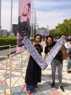 デニムパンツを使った 安室奈美恵live の人気ファッションコーディネート Wear