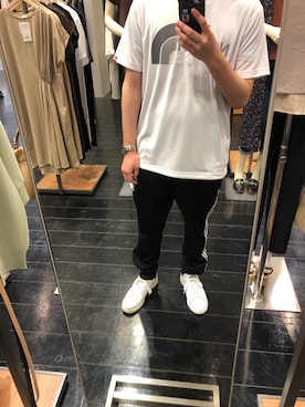 「ATTESA（アテッサ）のアイテム」を使った、 エバタさん（メンズ・175cm）の春コーディネート