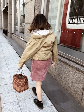 「earth music&ecology（アースミュージックアンドエコロジー）の・コーデュロイミニタイトスカート（スカート）」を使った、Mikiさん（レディース・158cm）の春コーディネート