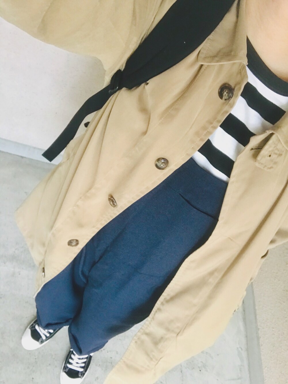 「春コーデ、スニーカー、ゆるコーデ、今日の服、サロペット、オーバーオール、Johnbull Private labo、無印良品、ボーダー、リュック」｜「Johnbull Private laboのラインサロペット（サロペット/オーバーオール、ブルー系）」を使った、たかやんさん（メンズ・165cm）の春コーディネートの1枚目の写真