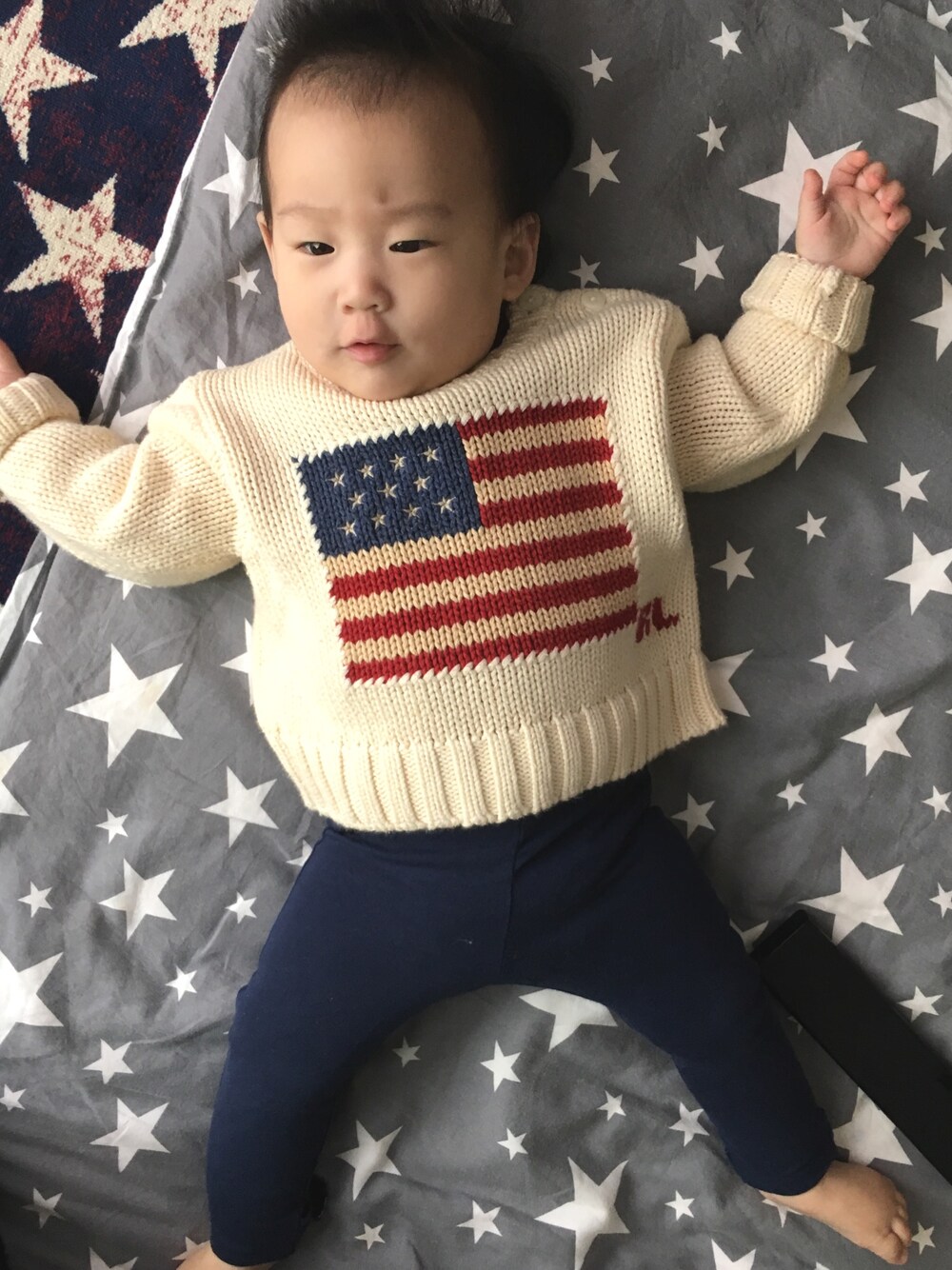 「生後８ヶ月、お出かけコーデ、女の子ベビー、ラルフローレンベビー、秋のコーデ」｜「POLO RALPH LAURENのアイテム（ニット/セーター、ベージュ系）」を使った、T0w@.mamaさん（キッズ・70cm）の秋コーディネートの1枚目の写真