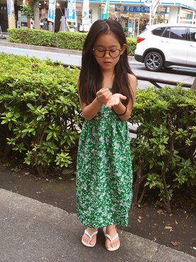 「AZUL by moussy（アズールバイマウジー）のアイテム（ワンピース/ドレス）」を使った、マチュさん（キッズ・120cm）の夏コーディネート