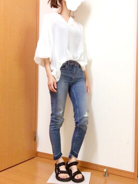 「ZARA（ザラ）のアイテム（デニムパンツ、ブルー系）」を使った、tomtom0223さん（レディース・163cm）の夏コーディネート